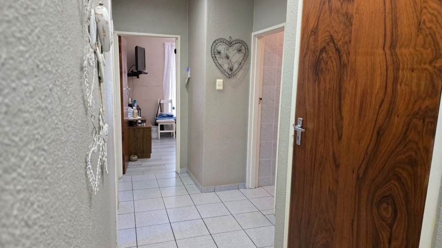 6 Bedroom Property for Sale in Churchill Estate Western Cape